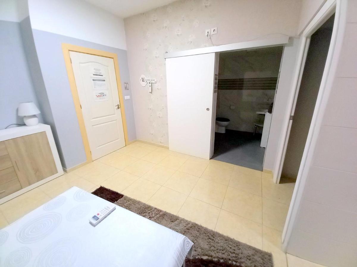 Pension Casa Mika Бенікарло Екстер'єр фото